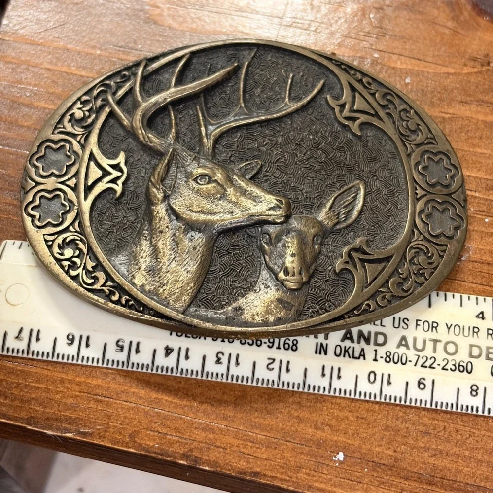 Vintage Solid Brass Buckle‎ Deer & Doe Oval By Award Design Medals USA Hunter